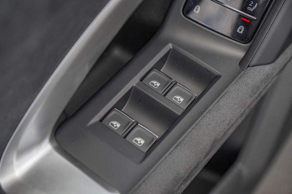 new 2025 Audi SQ5 car, priced at $74,265