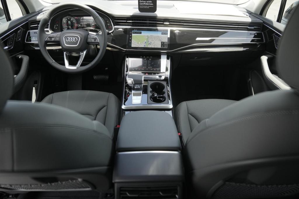 new 2025 Audi Q7 car, priced at $69,183