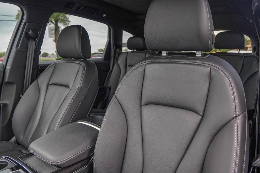 used 2025 Audi Q7 car, priced at $57,000