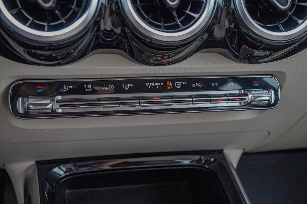 used 2021 Mercedes-Benz GLB 250 car, priced at $27,528