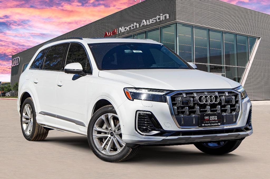 new 2025 Audi Q7 car, priced at $67,581