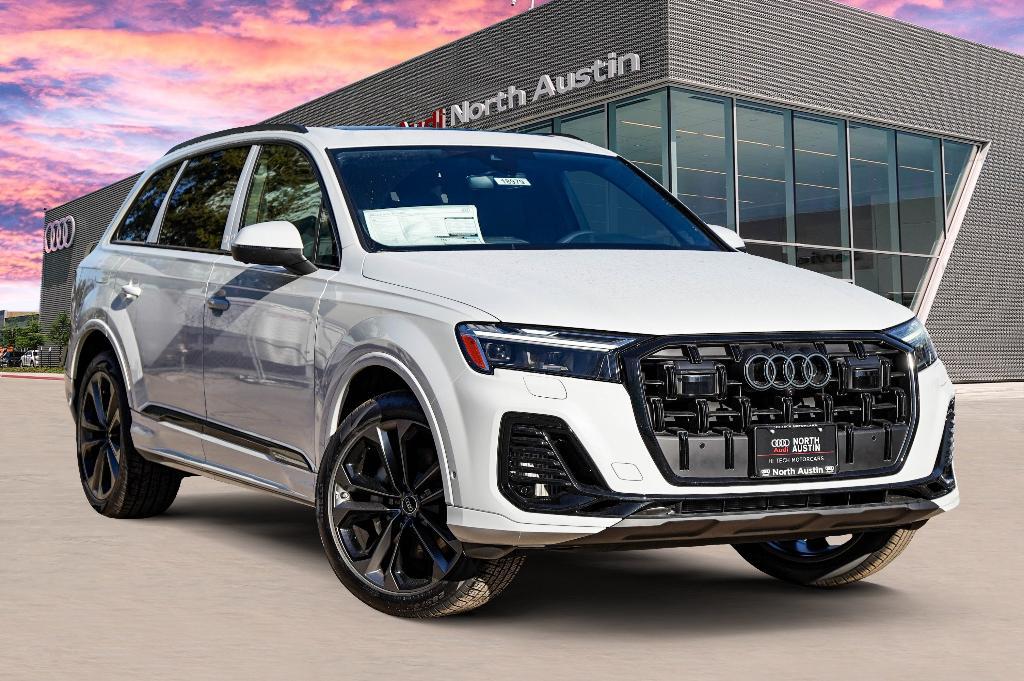 new 2025 Audi Q7 car, priced at $69,362