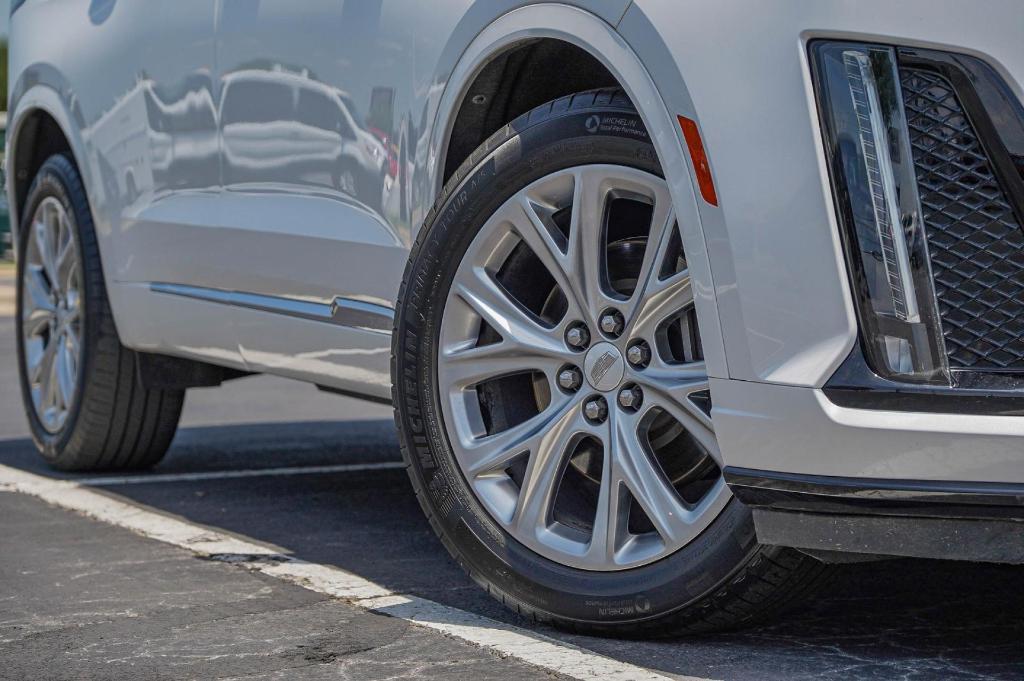 used 2020 Cadillac XT6 car, priced at $31,766