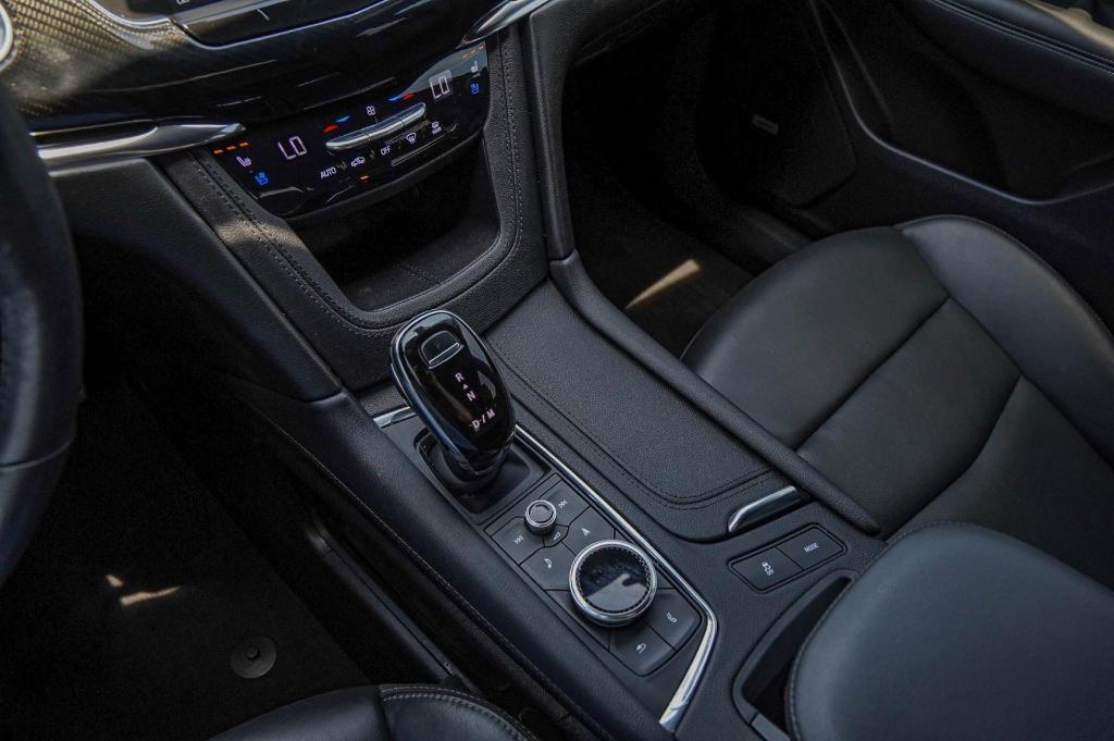 used 2020 Cadillac XT6 car, priced at $31,766