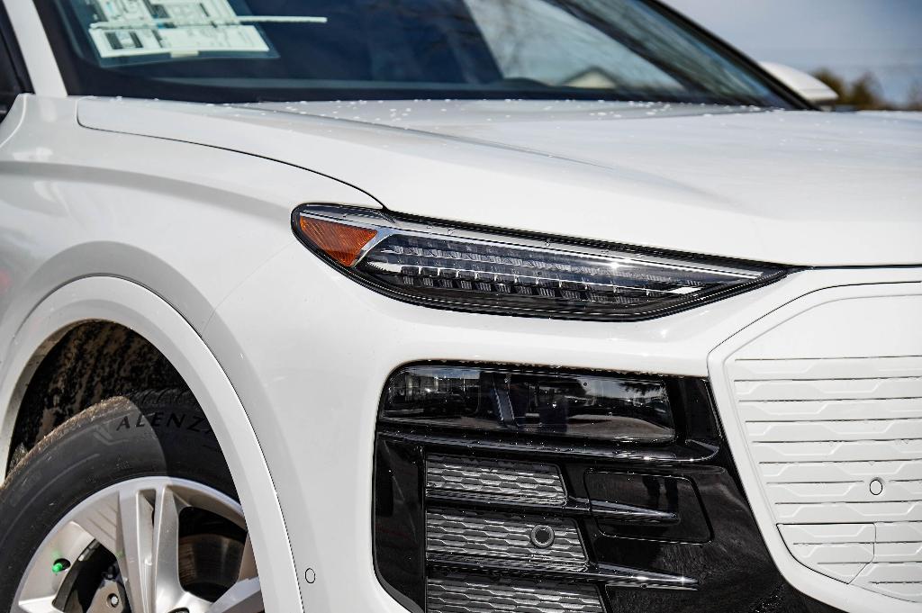 new 2025 Audi Q6 e-tron car, priced at $72,635