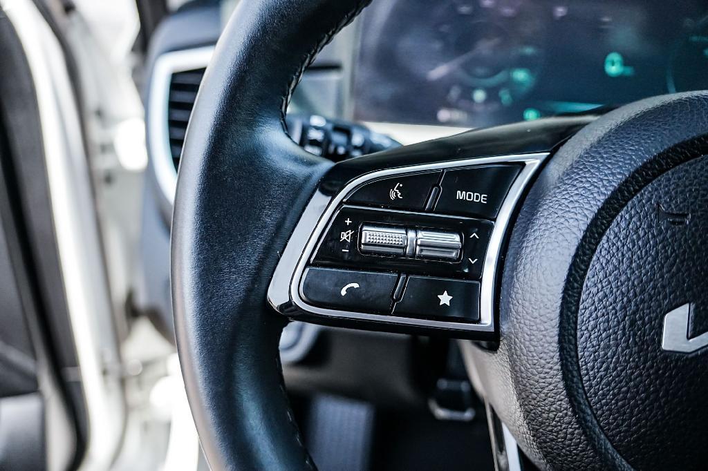 used 2024 Kia Seltos car, priced at $23,676