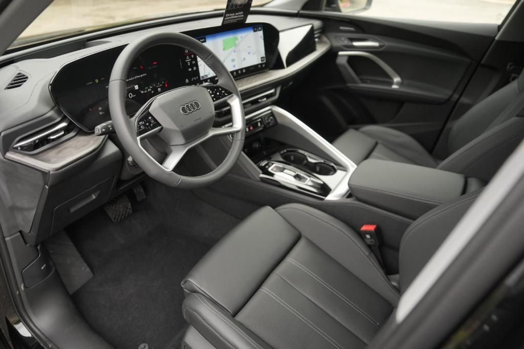 new 2025 Audi Q5 car, priced at $59,155