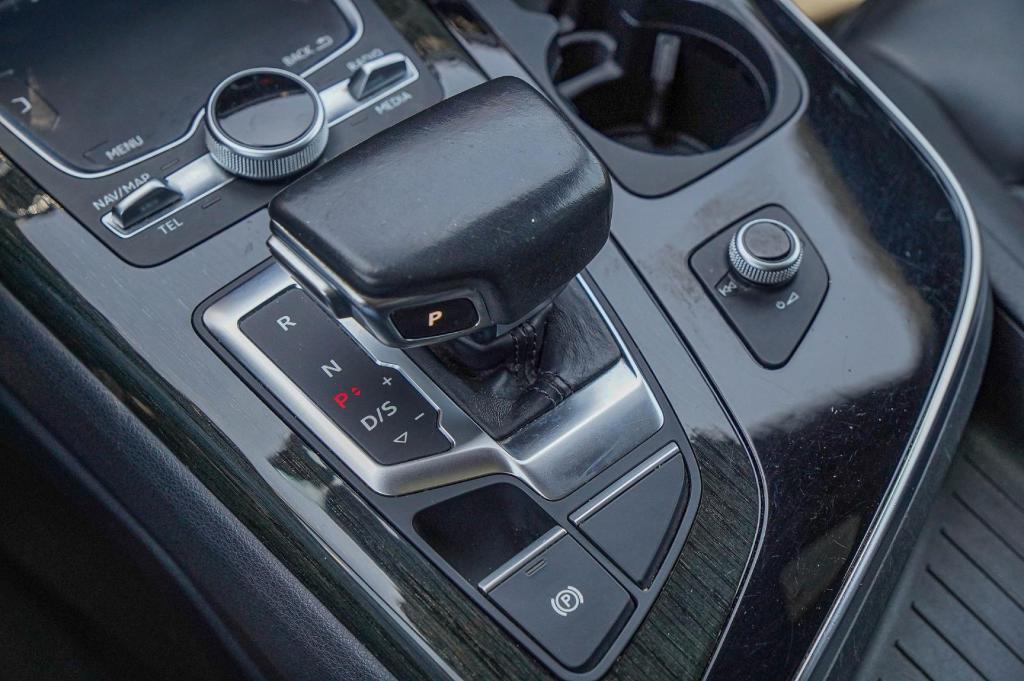 used 2018 Audi Q7 car, priced at $19,029