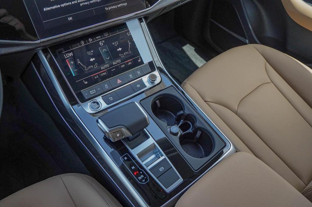 new 2025 Audi Q7 car, priced at $57,288