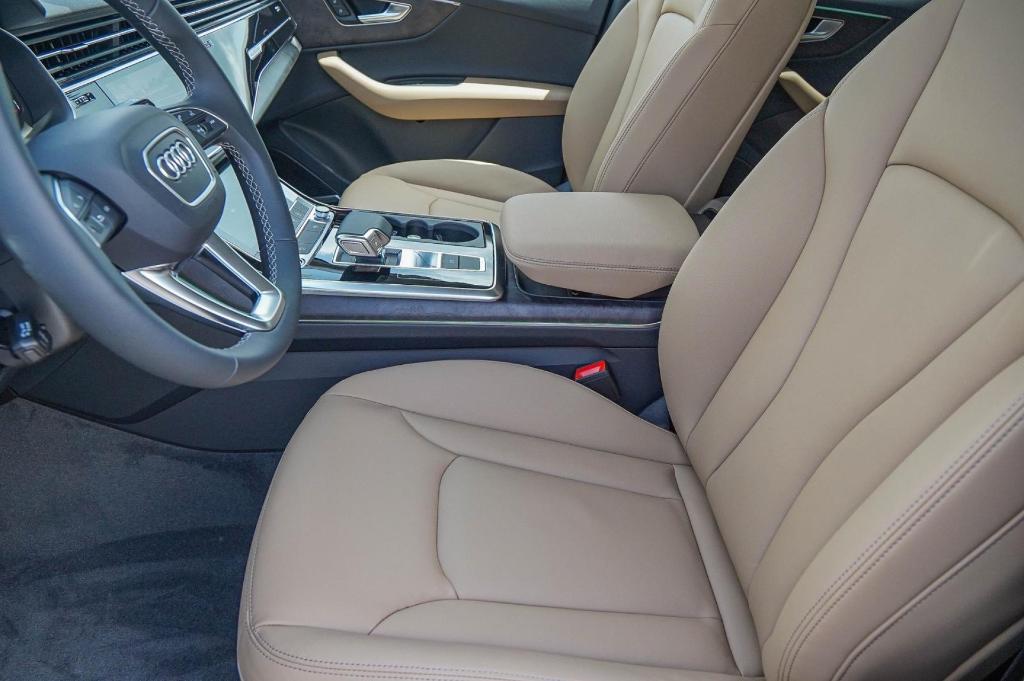 new 2025 Audi Q7 car, priced at $57,288