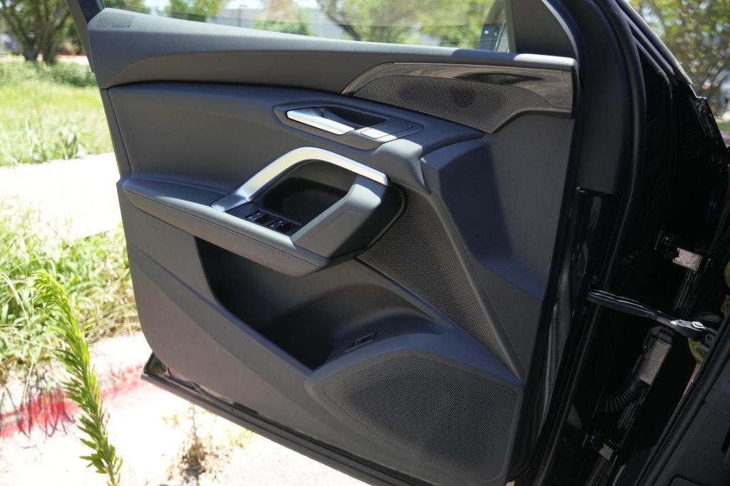 new 2025 Audi Q5 car, priced at $53,731