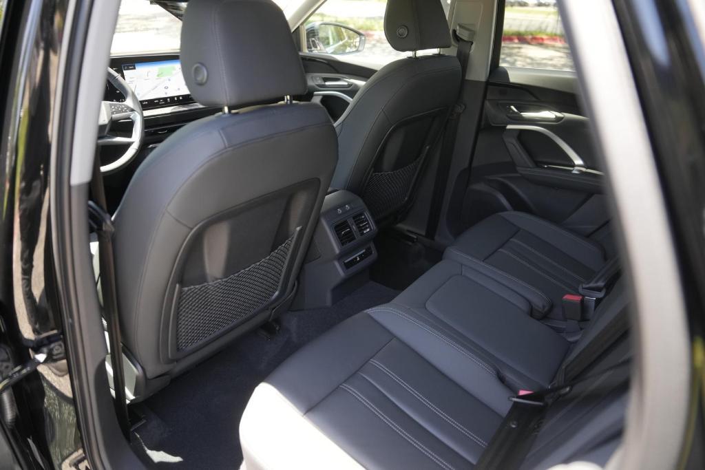 new 2025 Audi Q5 car, priced at $53,731