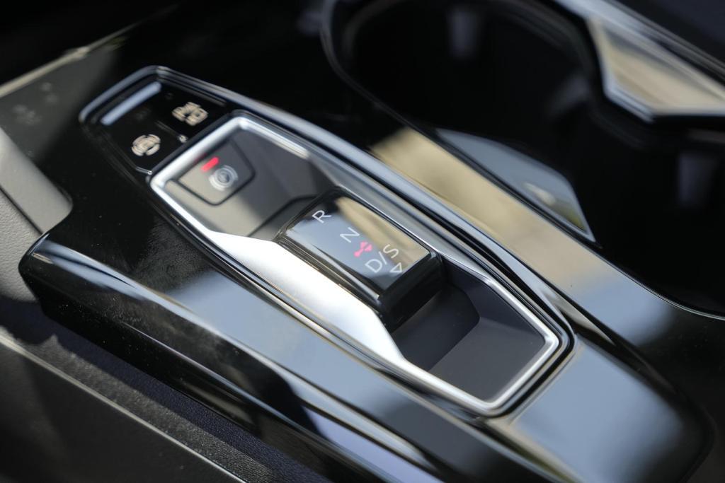 new 2025 Audi Q5 car, priced at $53,731