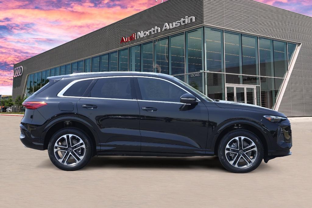 new 2025 Audi Q5 car, priced at $52,992