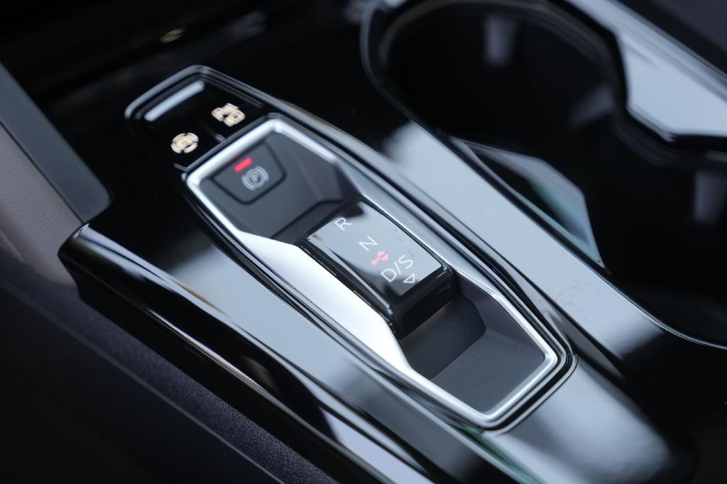 new 2025 Audi Q5 car, priced at $52,992