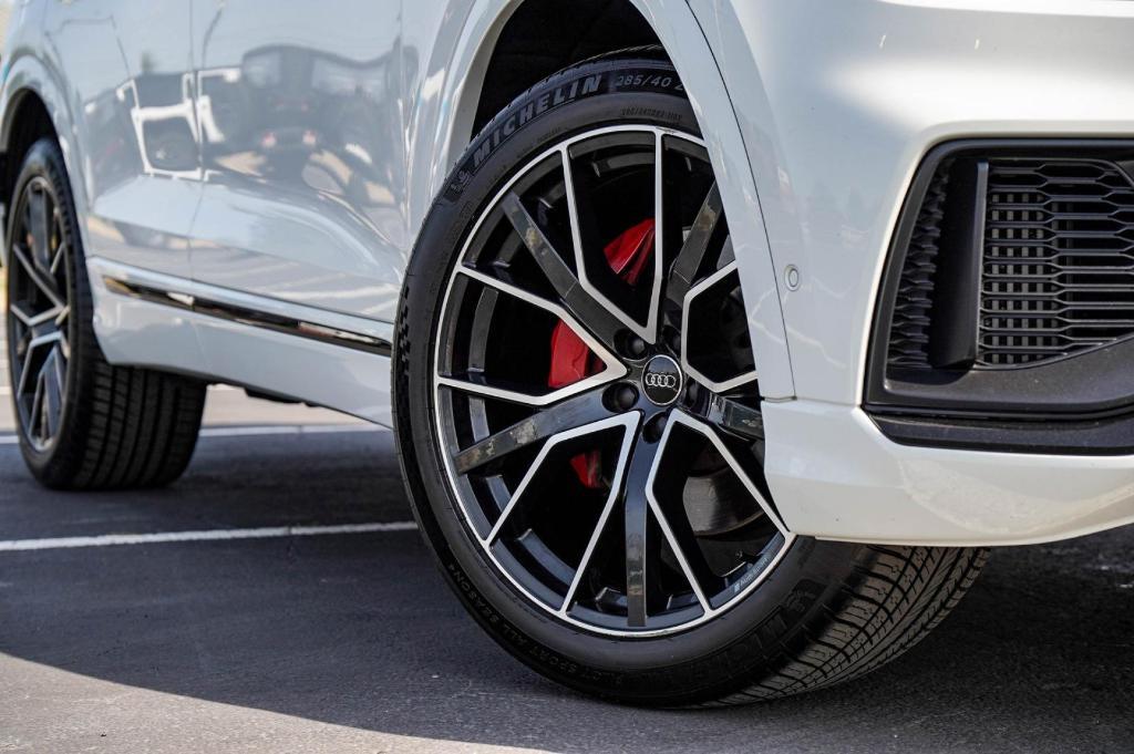 used 2019 Audi Q8 car