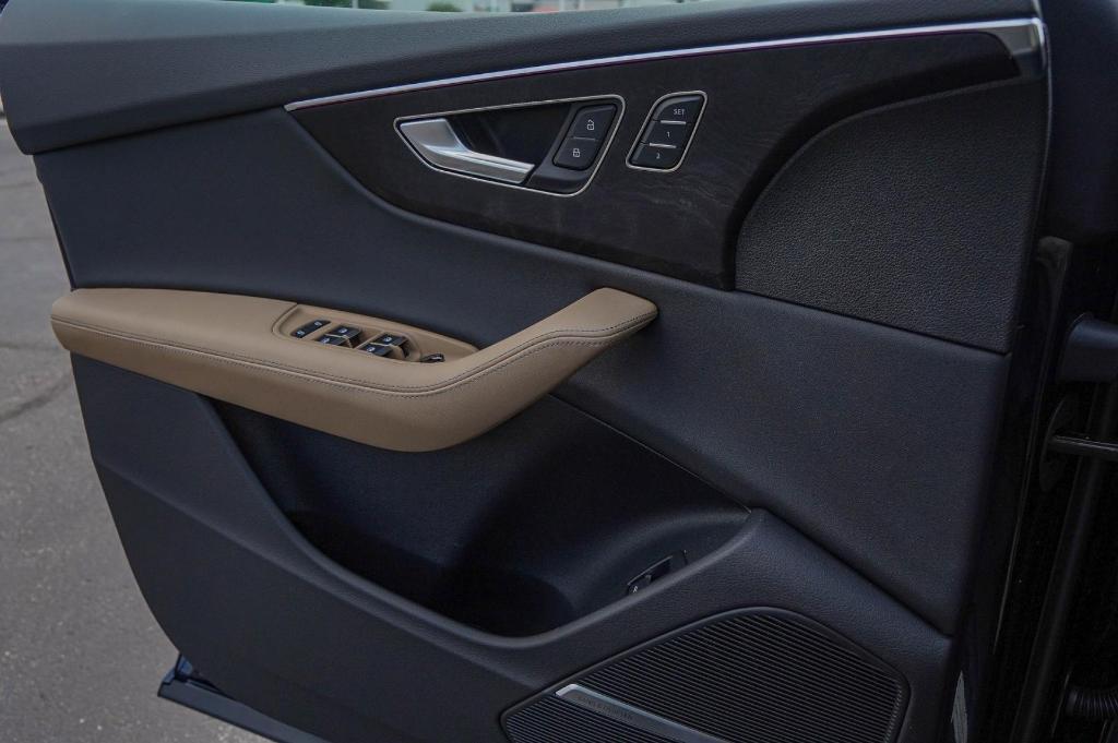 new 2025 Audi Q8 car, priced at $77,242