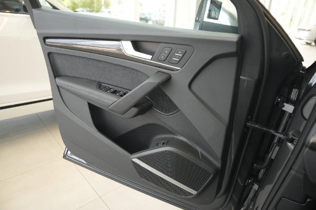 new 2025 Audi SQ5 car, priced at $66,996