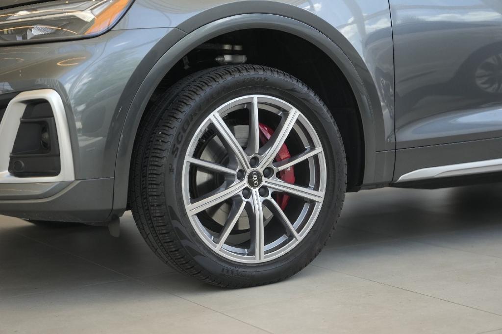 new 2025 Audi SQ5 car, priced at $66,996