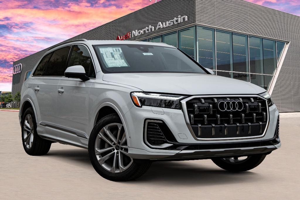 new 2025 Audi Q7 car, priced at $75,890