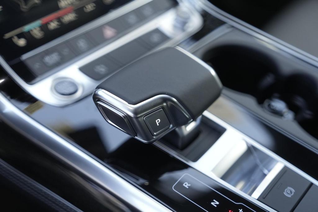 new 2025 Audi Q8 car, priced at $74,059