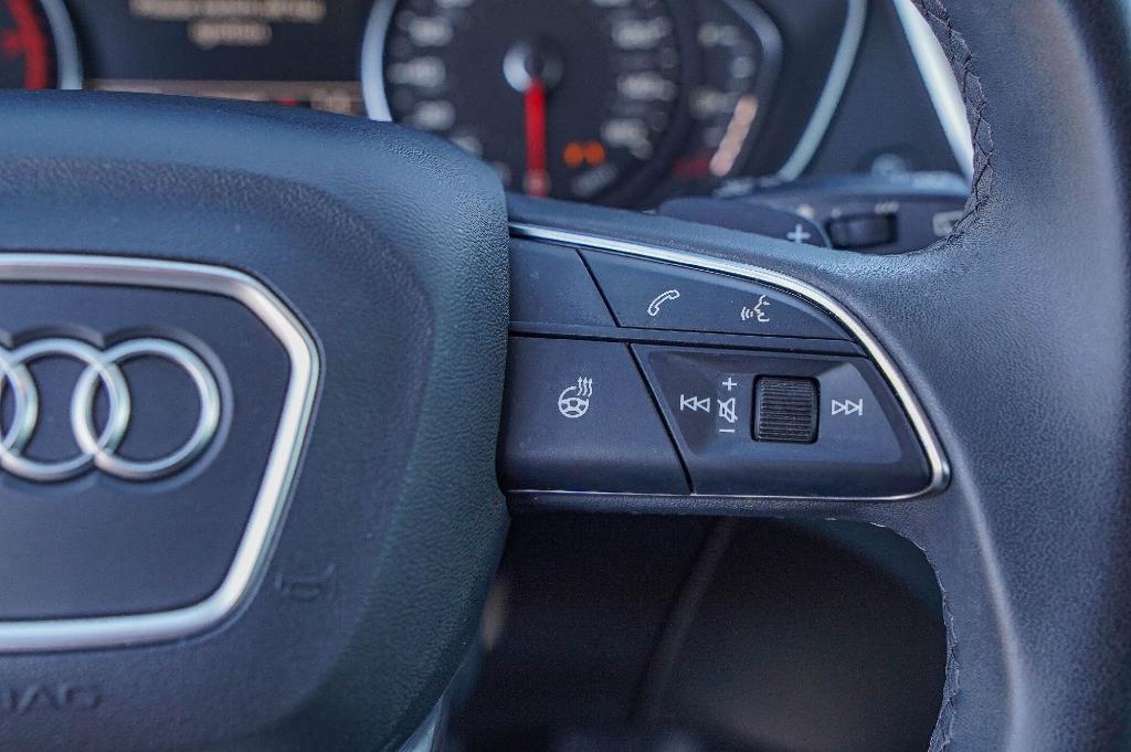 used 2022 Audi Q5 car, priced at $33,179