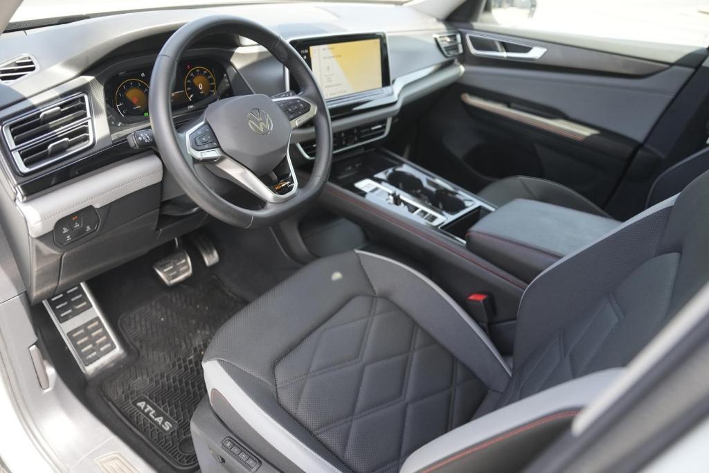 used 2024 Volkswagen Atlas car, priced at $47,331