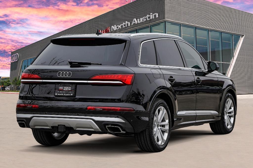 new 2025 Audi Q7 car, priced at $76,210