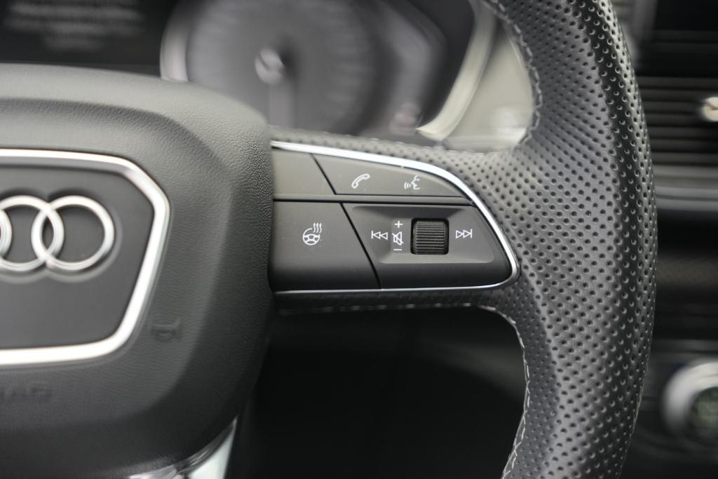used 2022 Audi SQ5 car, priced at $44,116