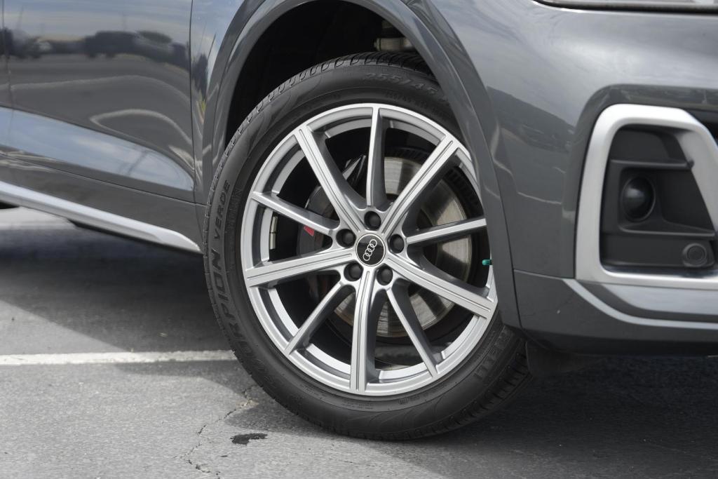 used 2022 Audi SQ5 car, priced at $44,116