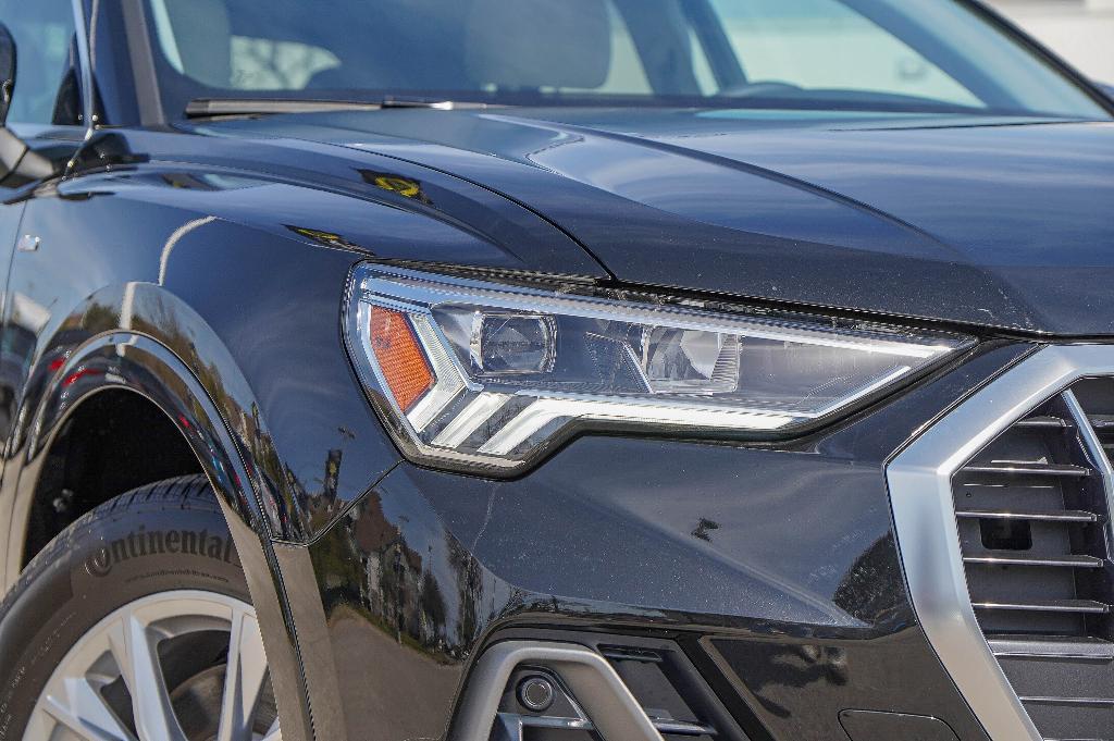 new 2025 Audi Q3 car, priced at $44,959