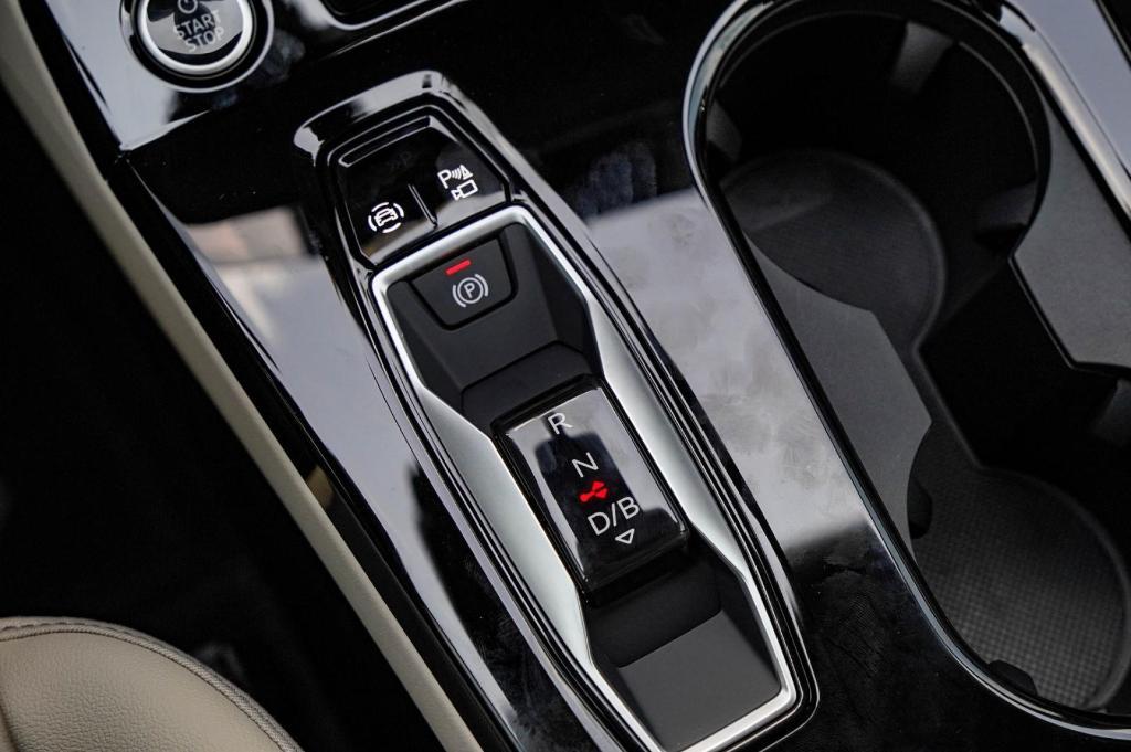 new 2025 Audi Q6 e-tron car, priced at $70,618