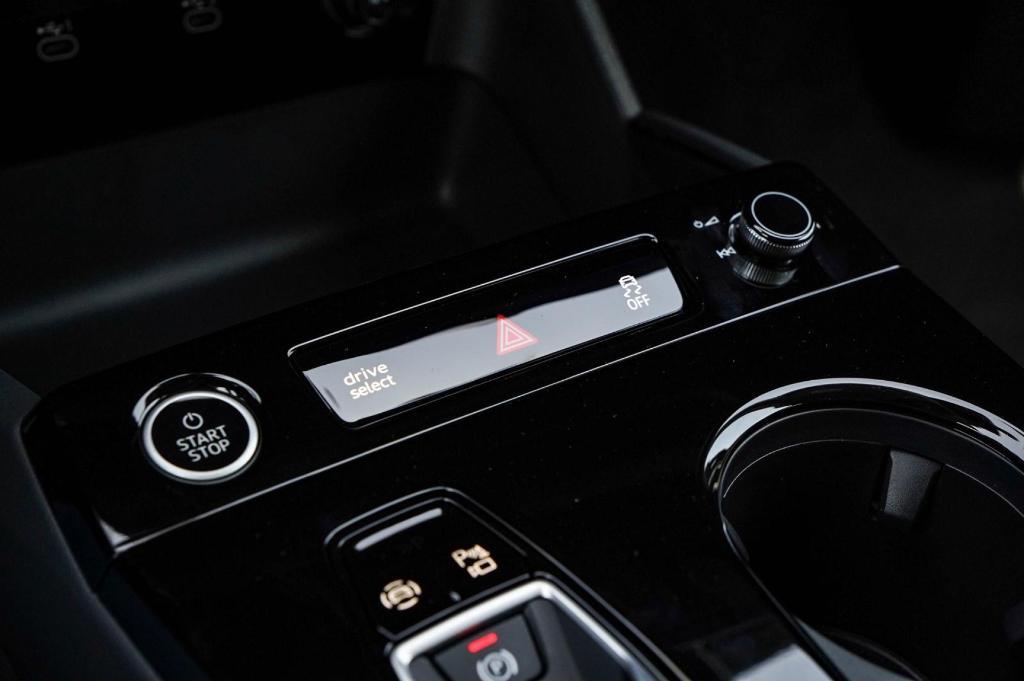 new 2025 Audi Q6 e-tron car, priced at $71,963