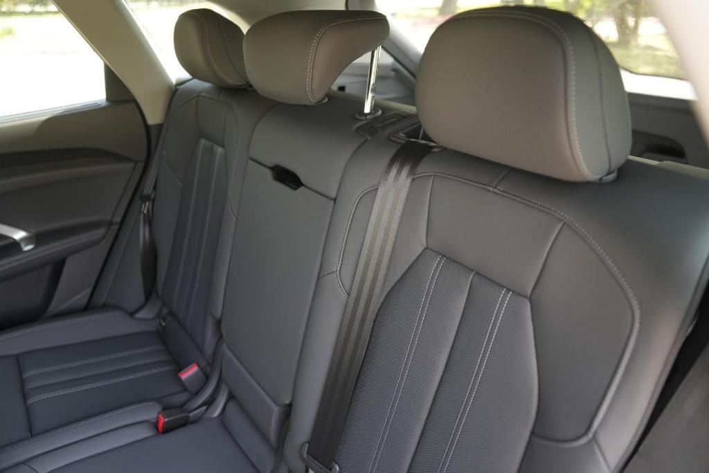 new 2025 Audi Q5 car, priced at $62,001