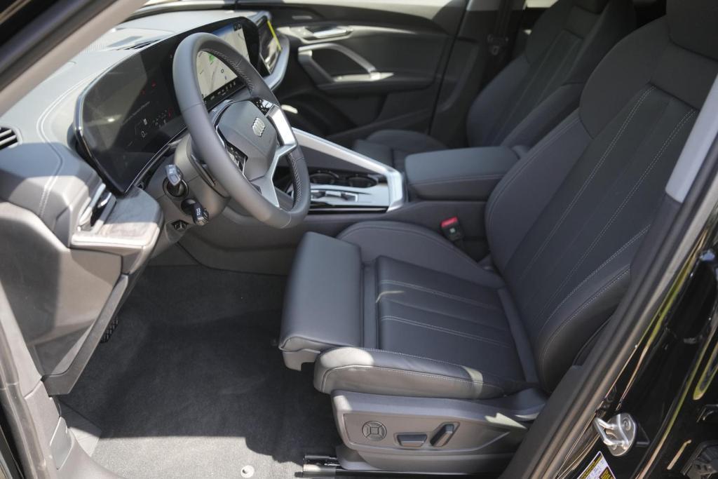 new 2025 Audi Q5 car, priced at $62,001