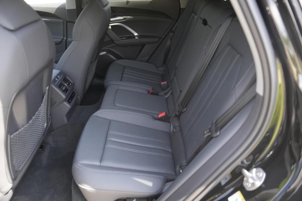 new 2025 Audi Q5 car, priced at $62,001