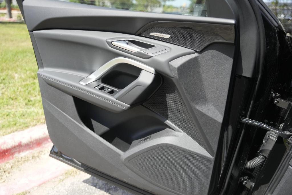 new 2025 Audi Q5 car, priced at $62,001