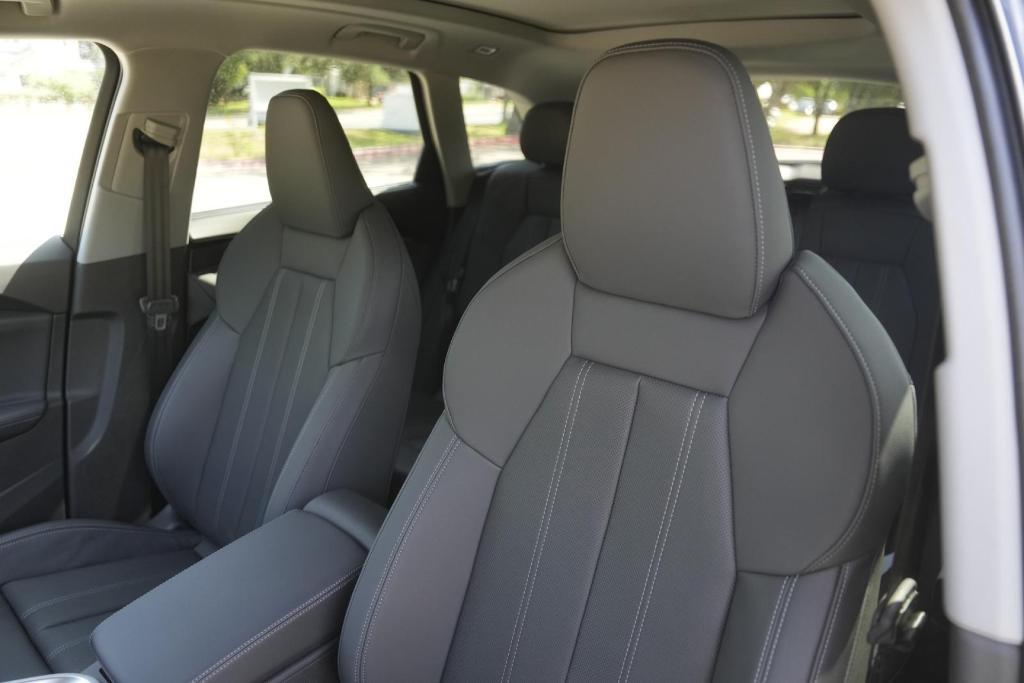 new 2025 Audi Q5 car, priced at $62,001