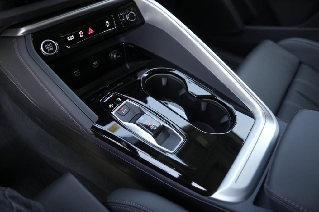 new 2025 Audi Q5 car, priced at $62,001