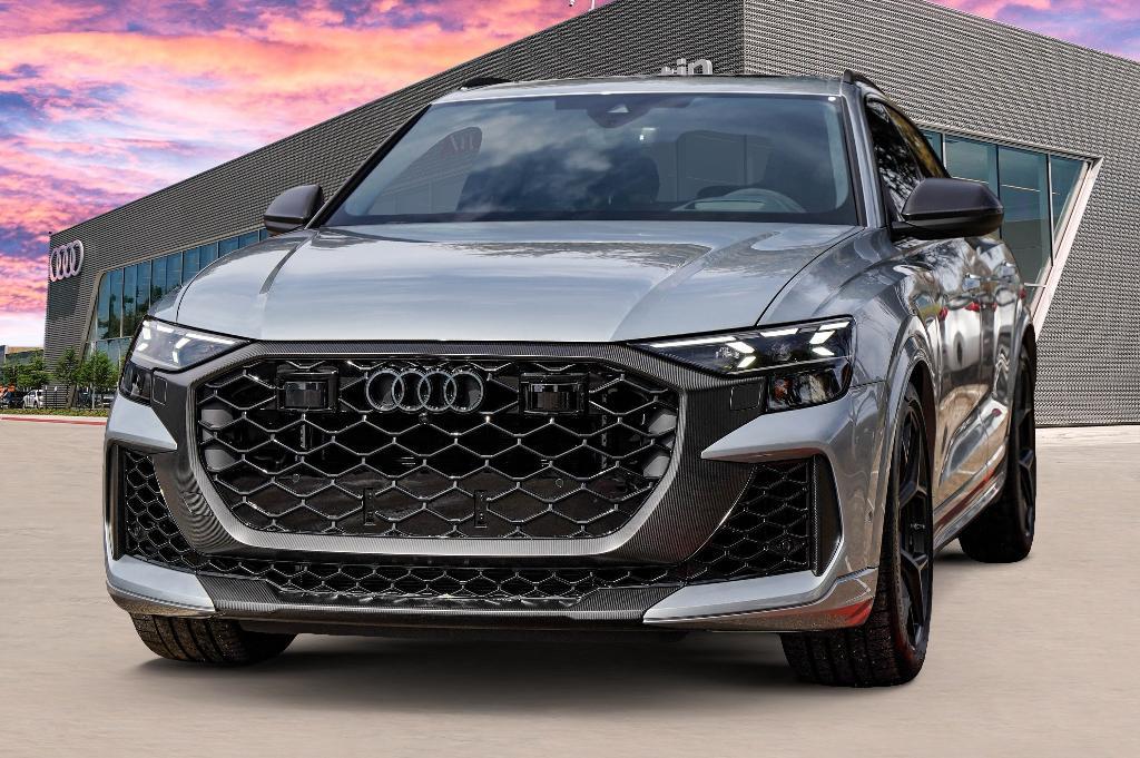 new 2025 Audi RS Q8 car, priced at $155,540