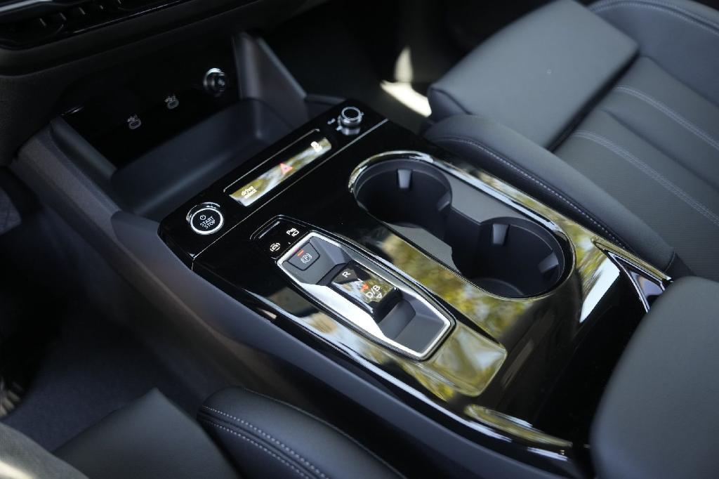 new 2025 Audi Q6 e-tron car, priced at $73,334