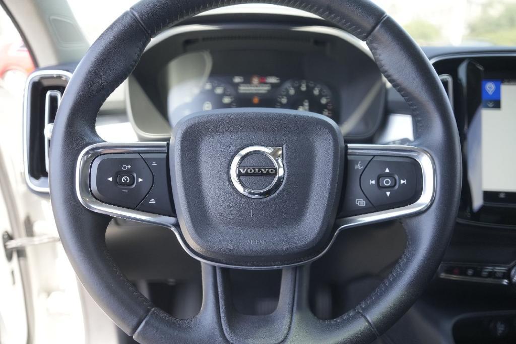 used 2019 Volvo XC40 car, priced at $18,977