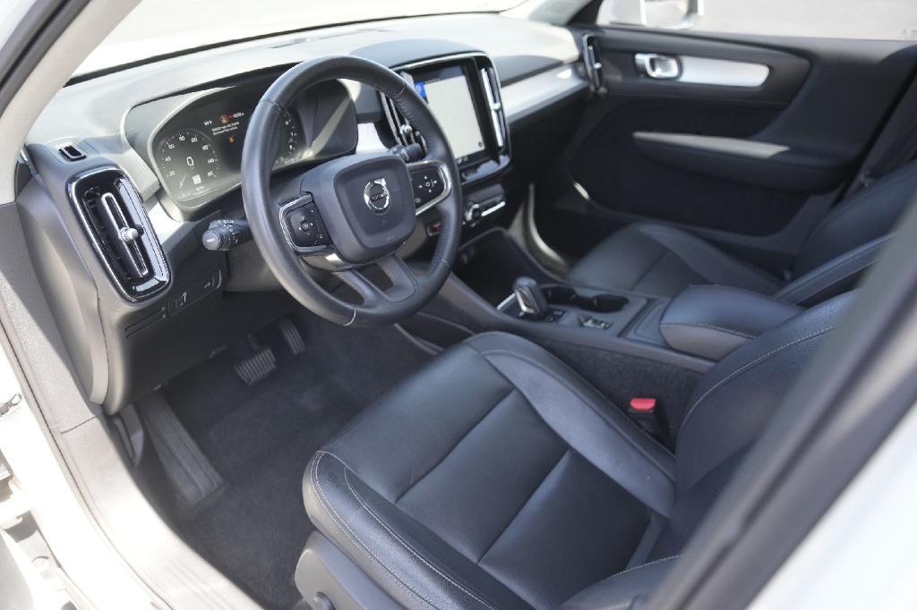 used 2019 Volvo XC40 car, priced at $18,977
