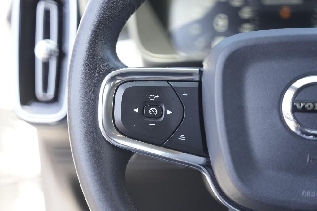 used 2019 Volvo XC40 car, priced at $18,977