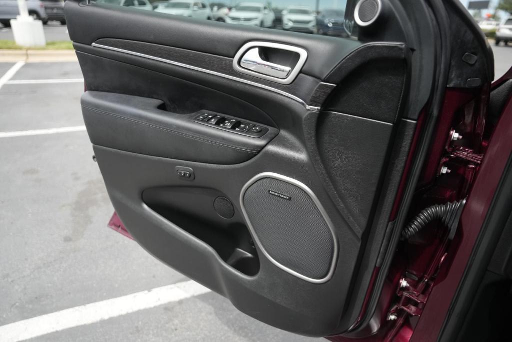 used 2017 Jeep Grand Cherokee car, priced at $21,273