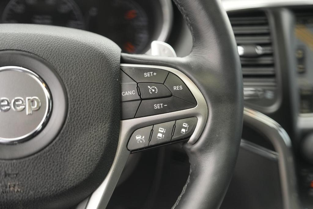 used 2017 Jeep Grand Cherokee car, priced at $21,273