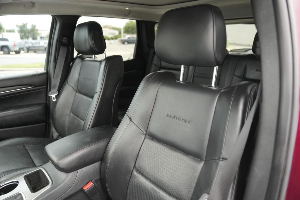 used 2017 Jeep Grand Cherokee car, priced at $21,273