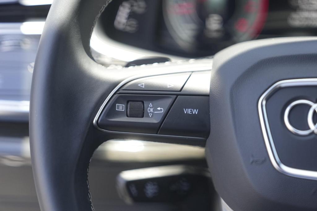 used 2025 Audi Q7 car, priced at $69,895
