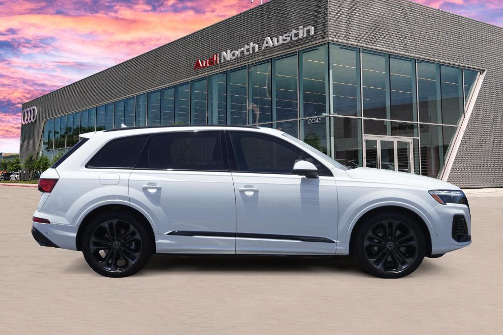 used 2025 Audi Q7 car, priced at $69,895
