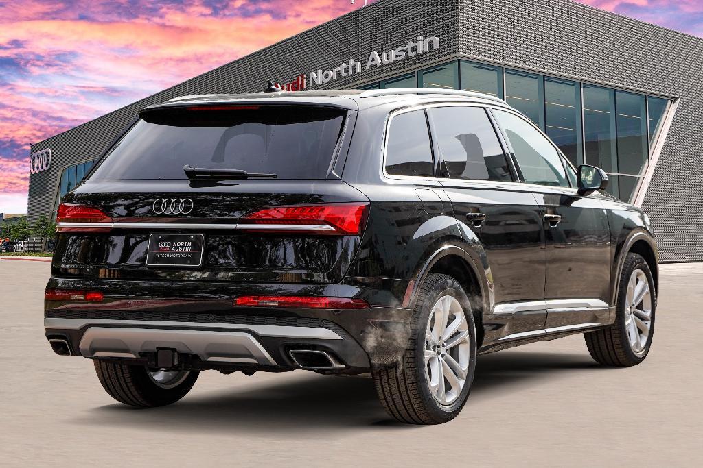 new 2025 Audi Q7 car, priced at $70,010